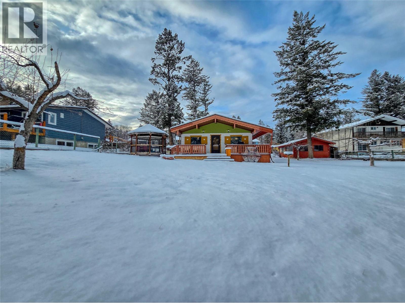 1721 8TH Avenue, Invermere