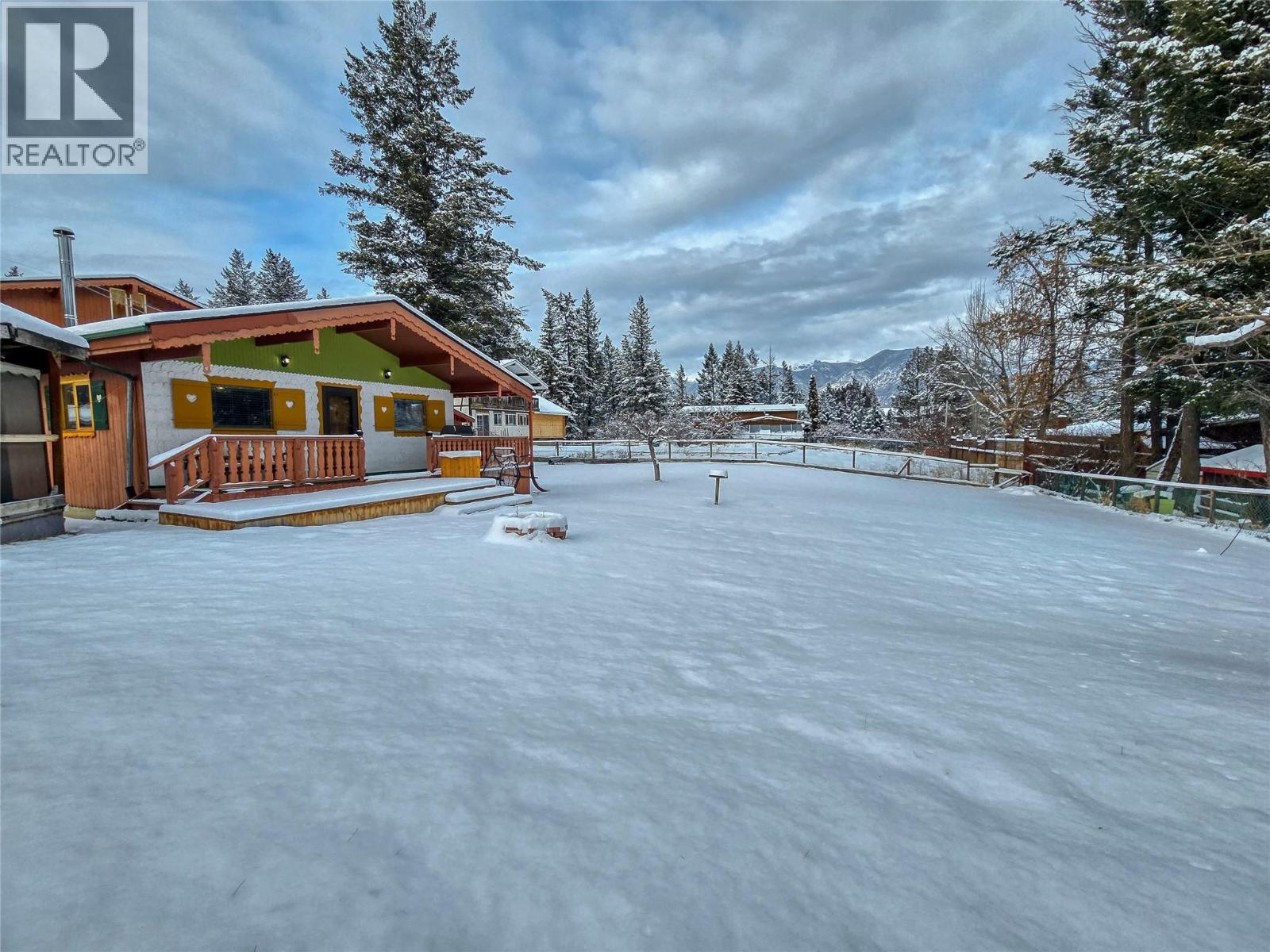 1721 8TH Avenue, Invermere