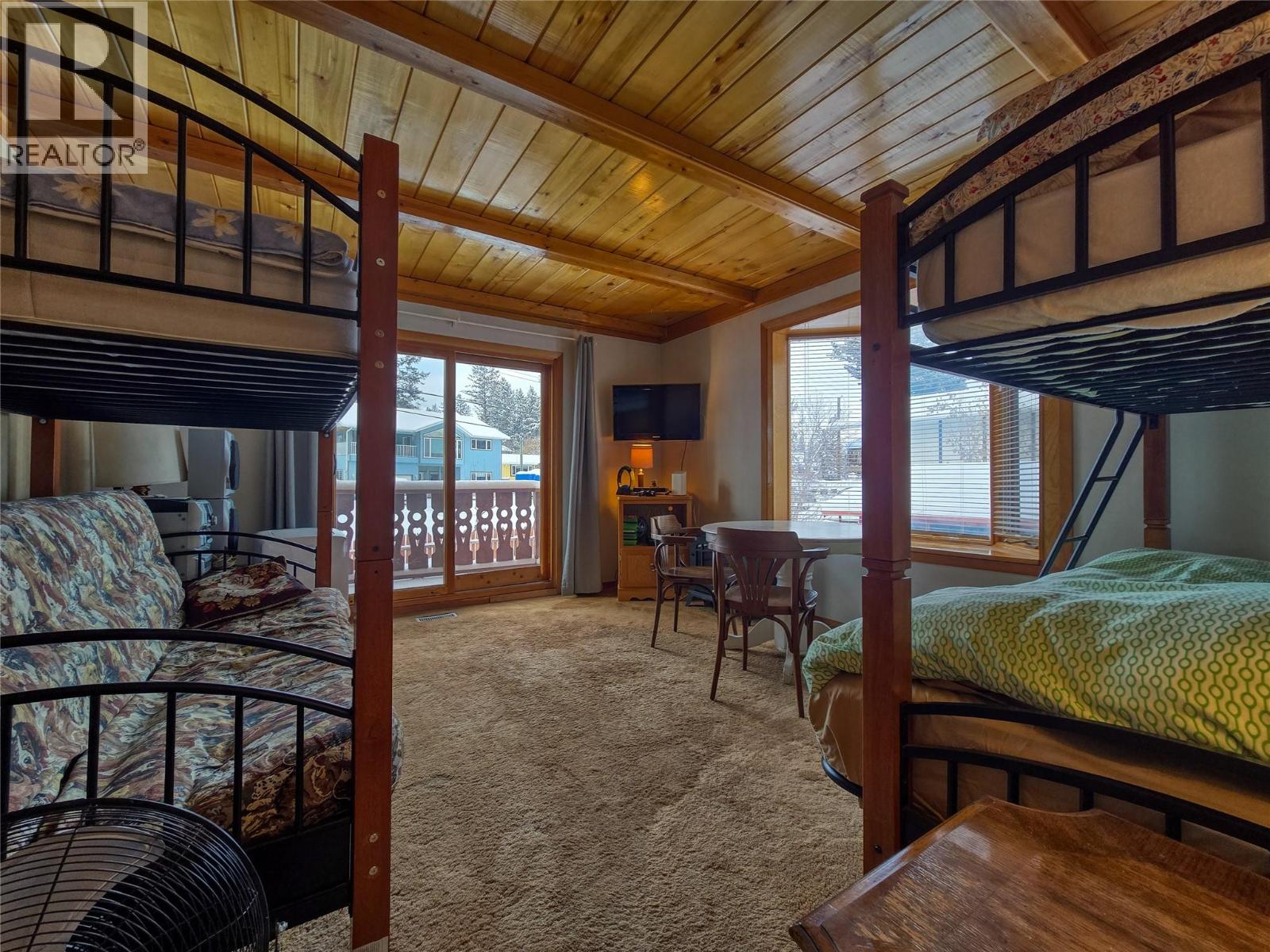 1721 8TH Avenue, Invermere