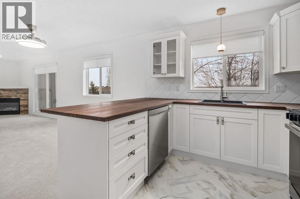 Single Family House for Sale in   Springbank Boulevard SW Springbank Hill Calgary 