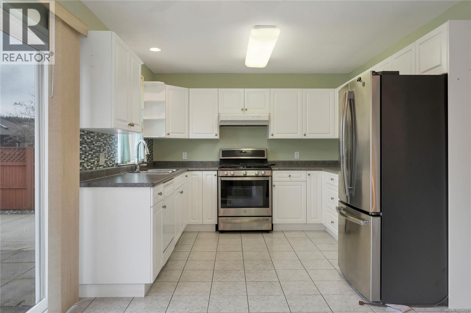 185 Colorado Dr, Campbell River