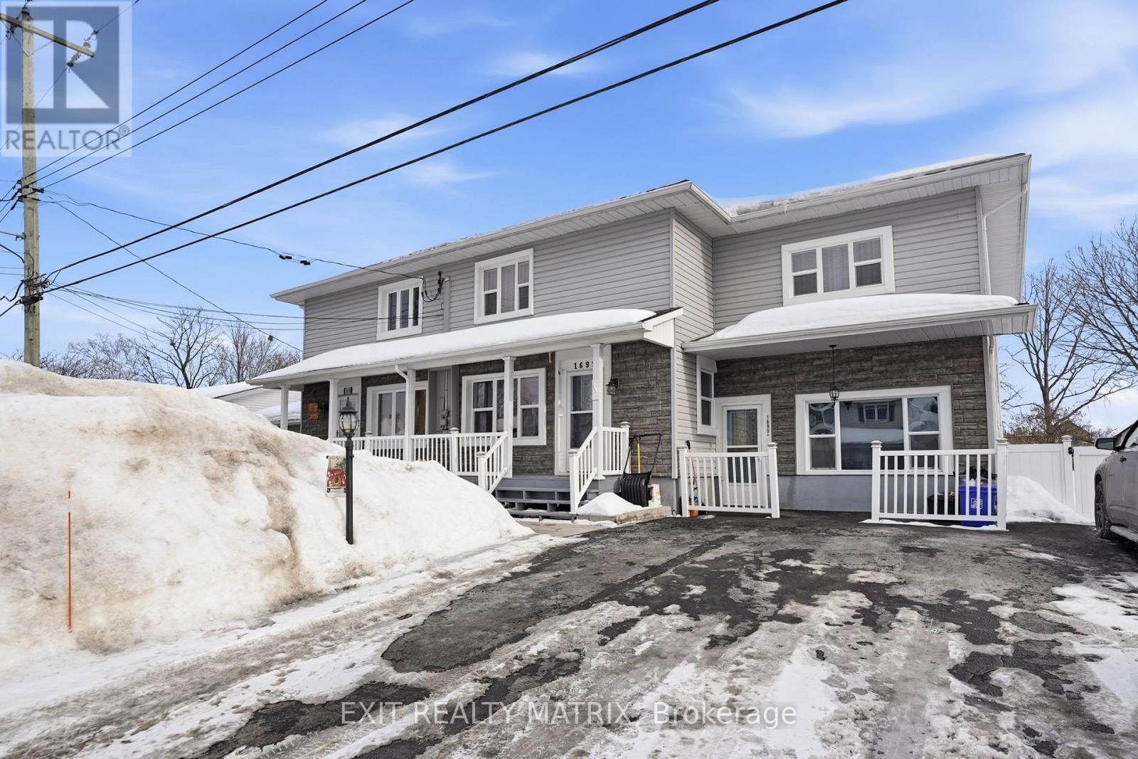 1691-1695 Saint-Laurent Street