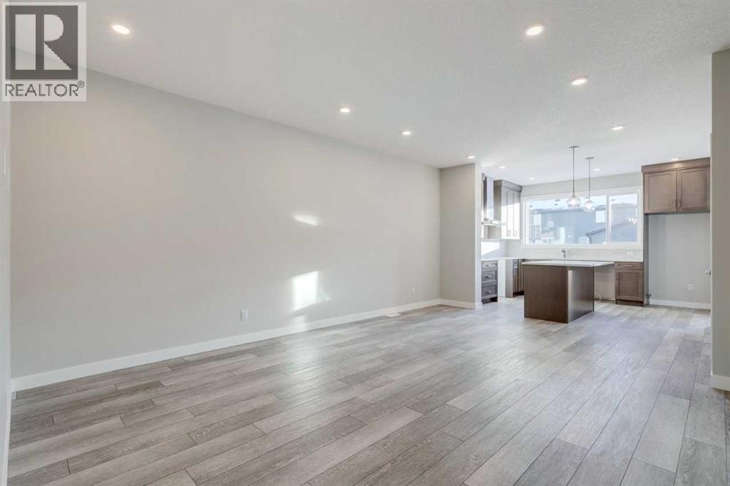 Single Family House for Sale in  Savanna Place NE Saddle Ridge Calgary 