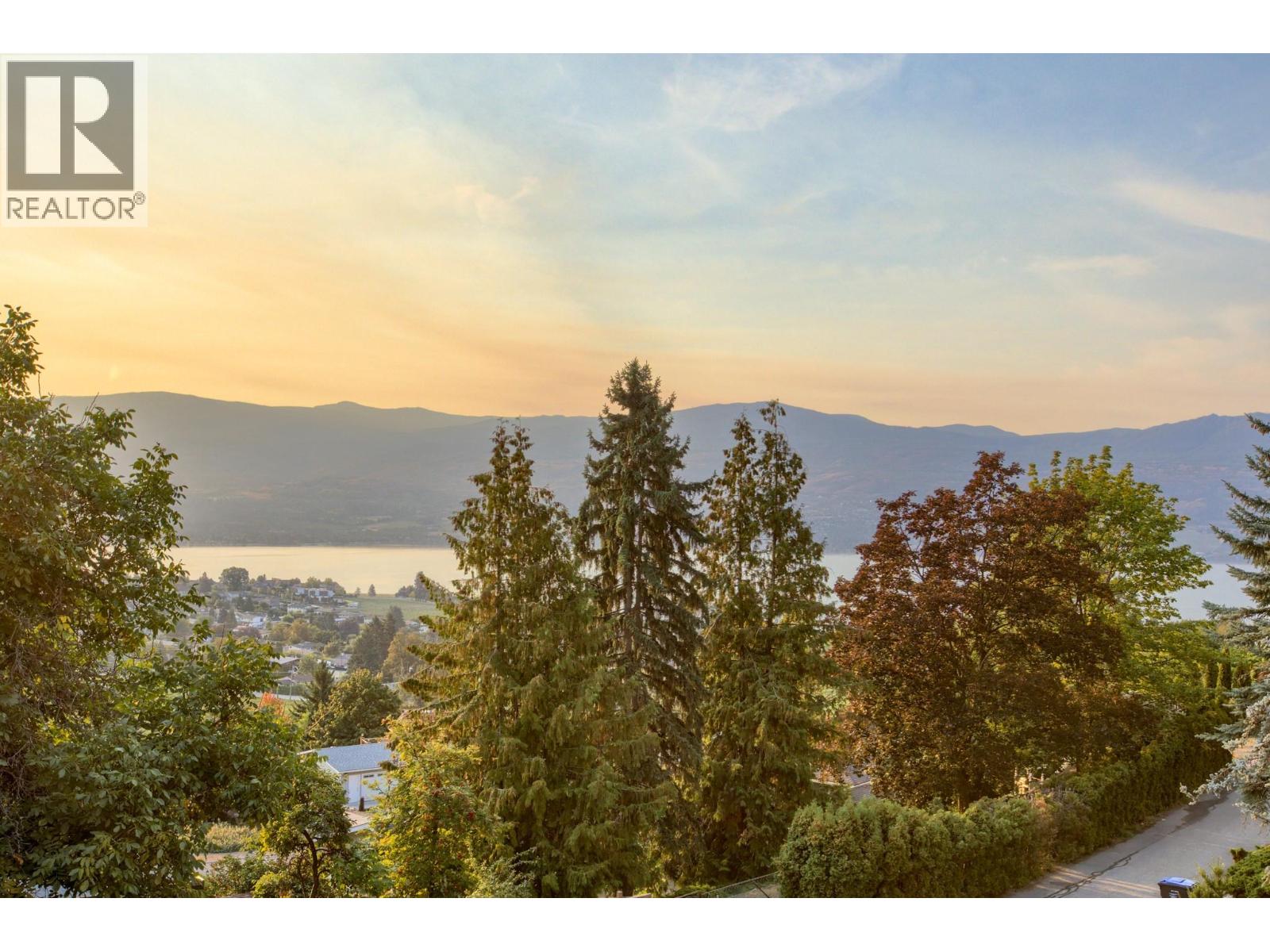  1201 Trevor Lane, West Kelowna