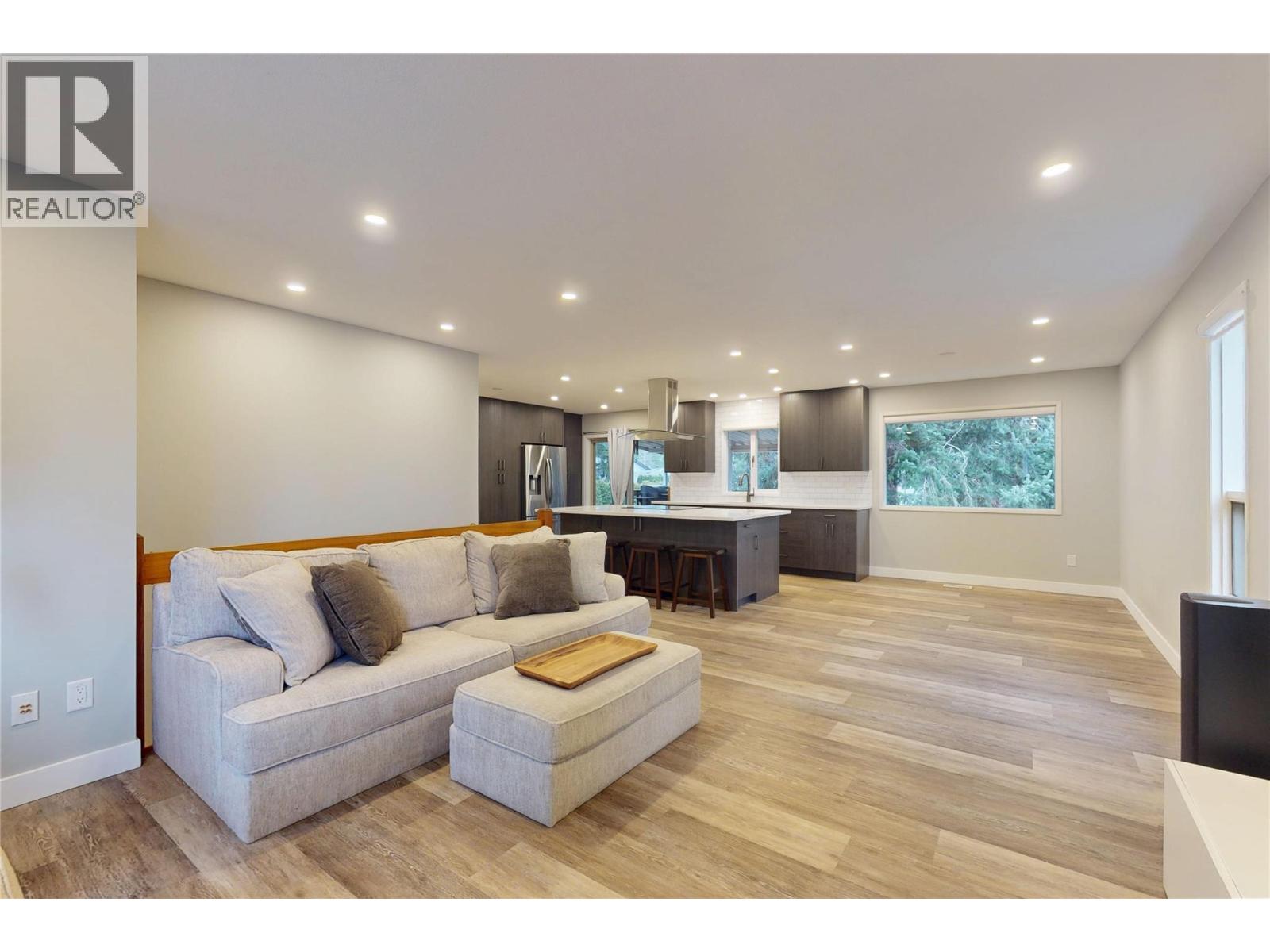  3125 McIver Road, West Kelowna