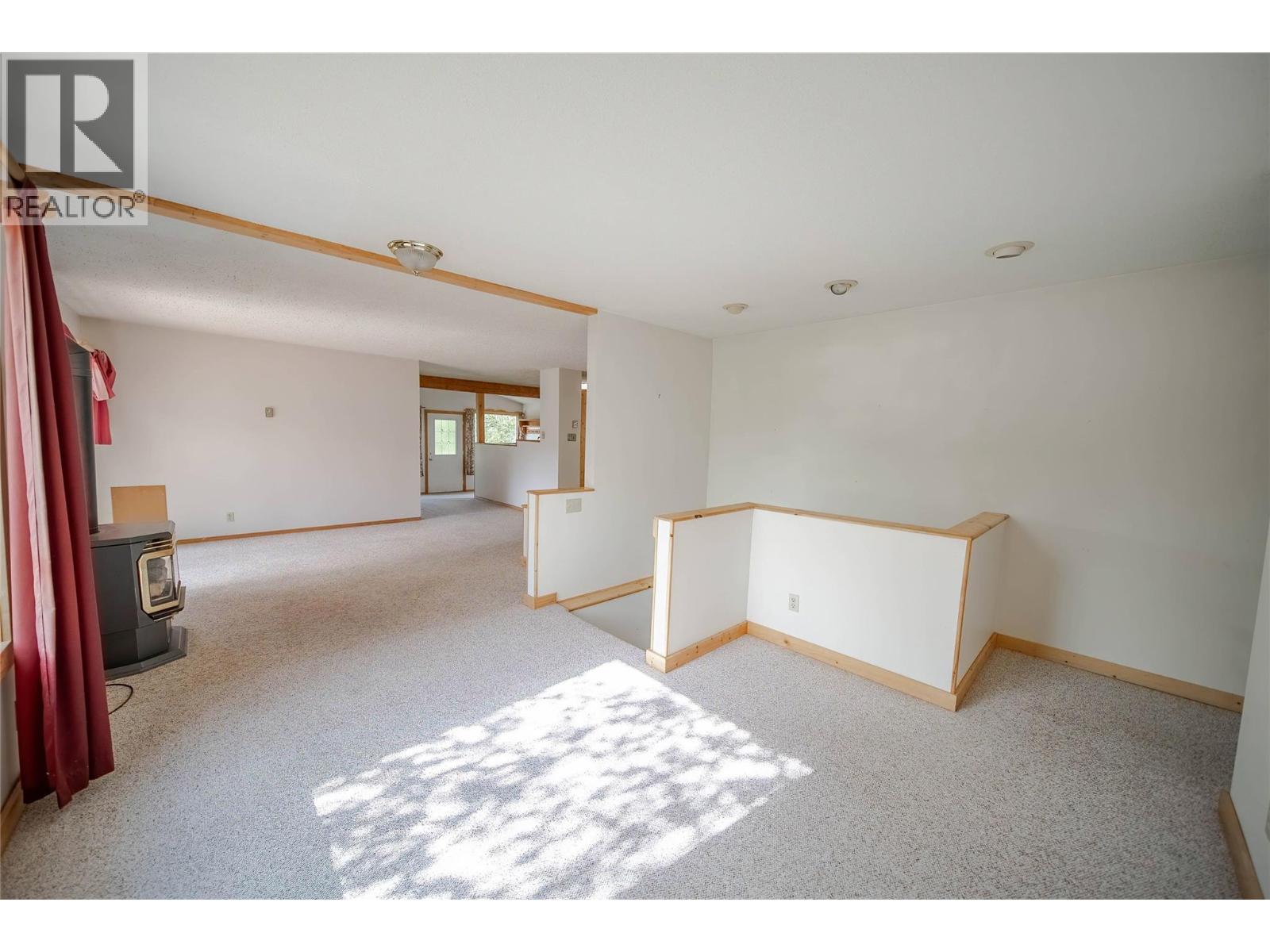 7825 Jaffray Baynes Lake Road Road, Jaffray