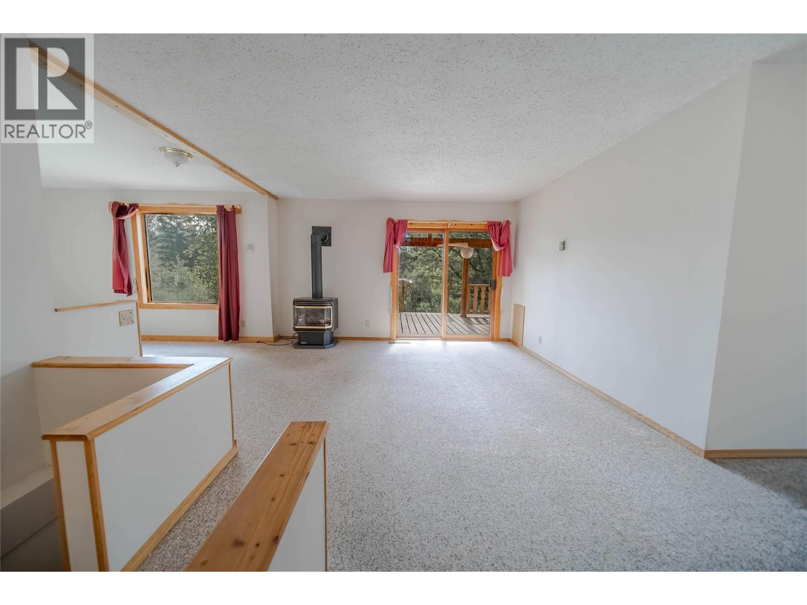 7825 Jaffray Baynes Lake Road Road, Jaffray