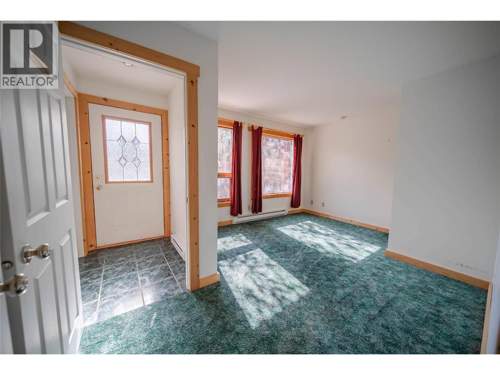 7825 Jaffray Baynes Lake Road Road, Jaffray