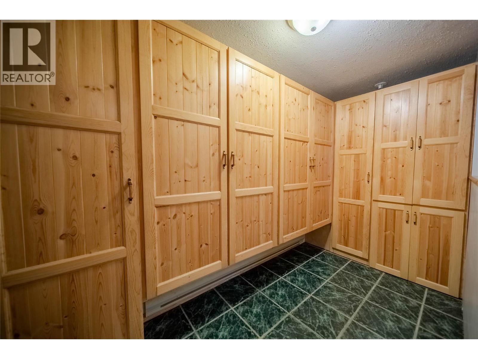 7825 Jaffray Baynes Lake Road Road, Jaffray