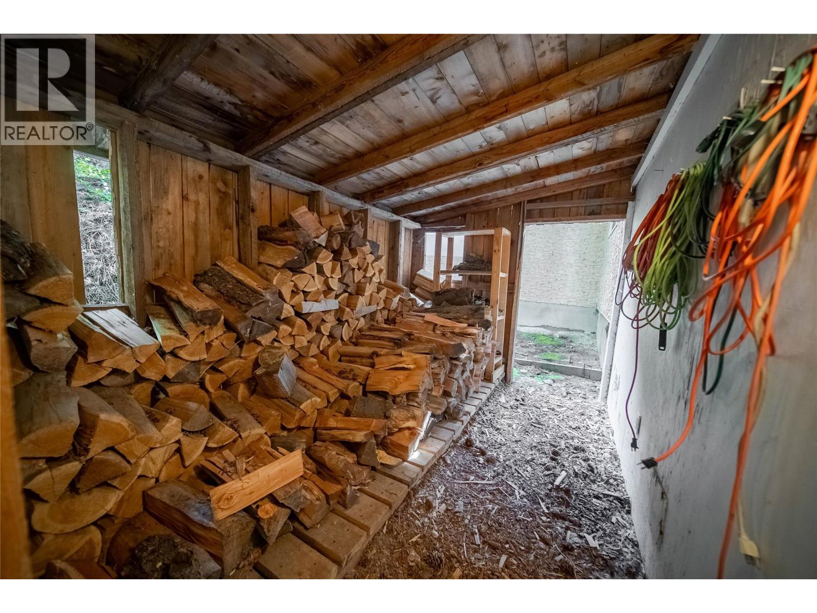 7825 Jaffray Baynes Lake Road Road, Jaffray