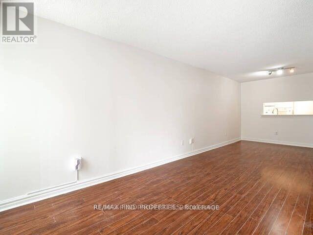 #604 33 UNIVERSITY AVENUE - 15