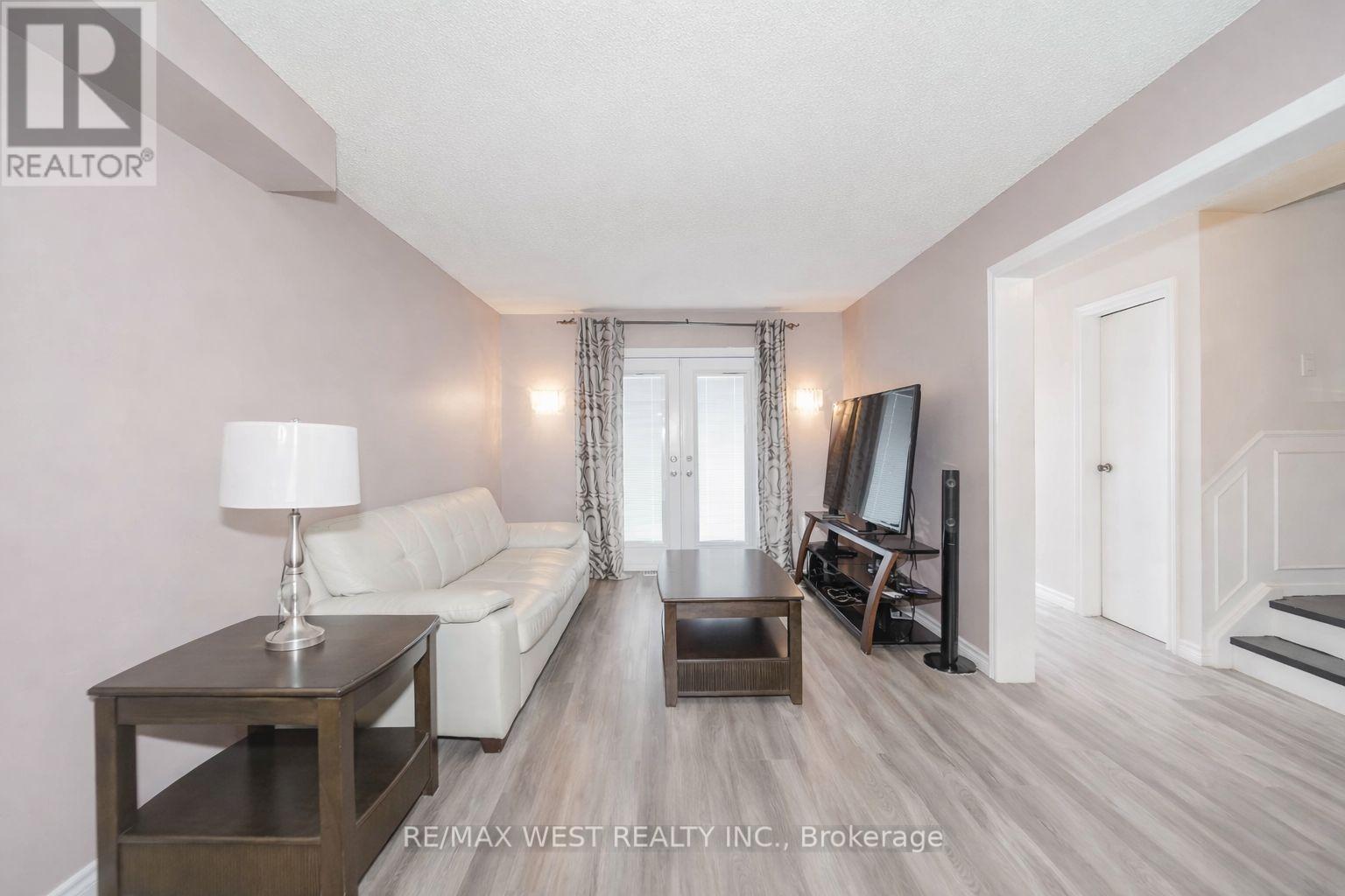 114 COURTLANDS DRIVE - 2