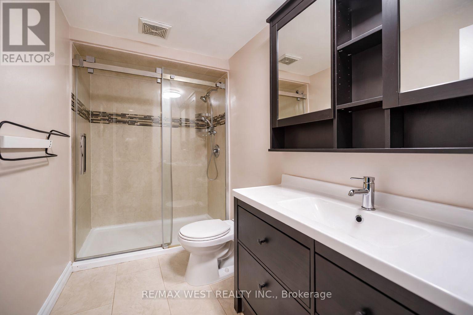 114 COURTLANDS DRIVE - 5