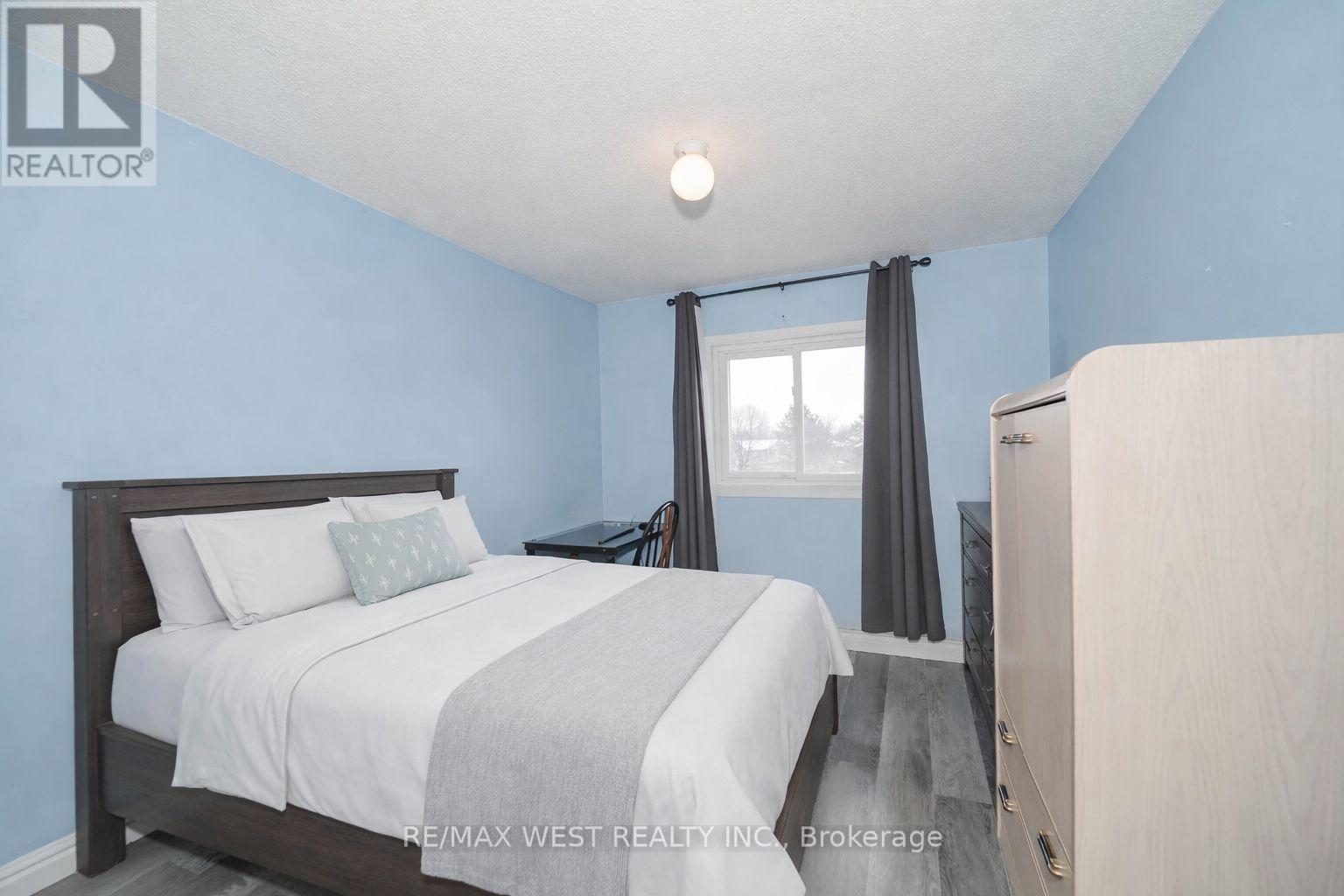 114 COURTLANDS DRIVE - 6