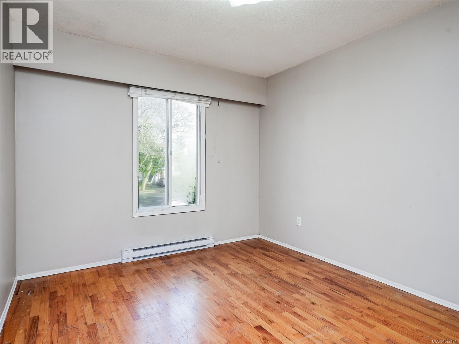 A & B 1725 Feltham Rd, Saanich