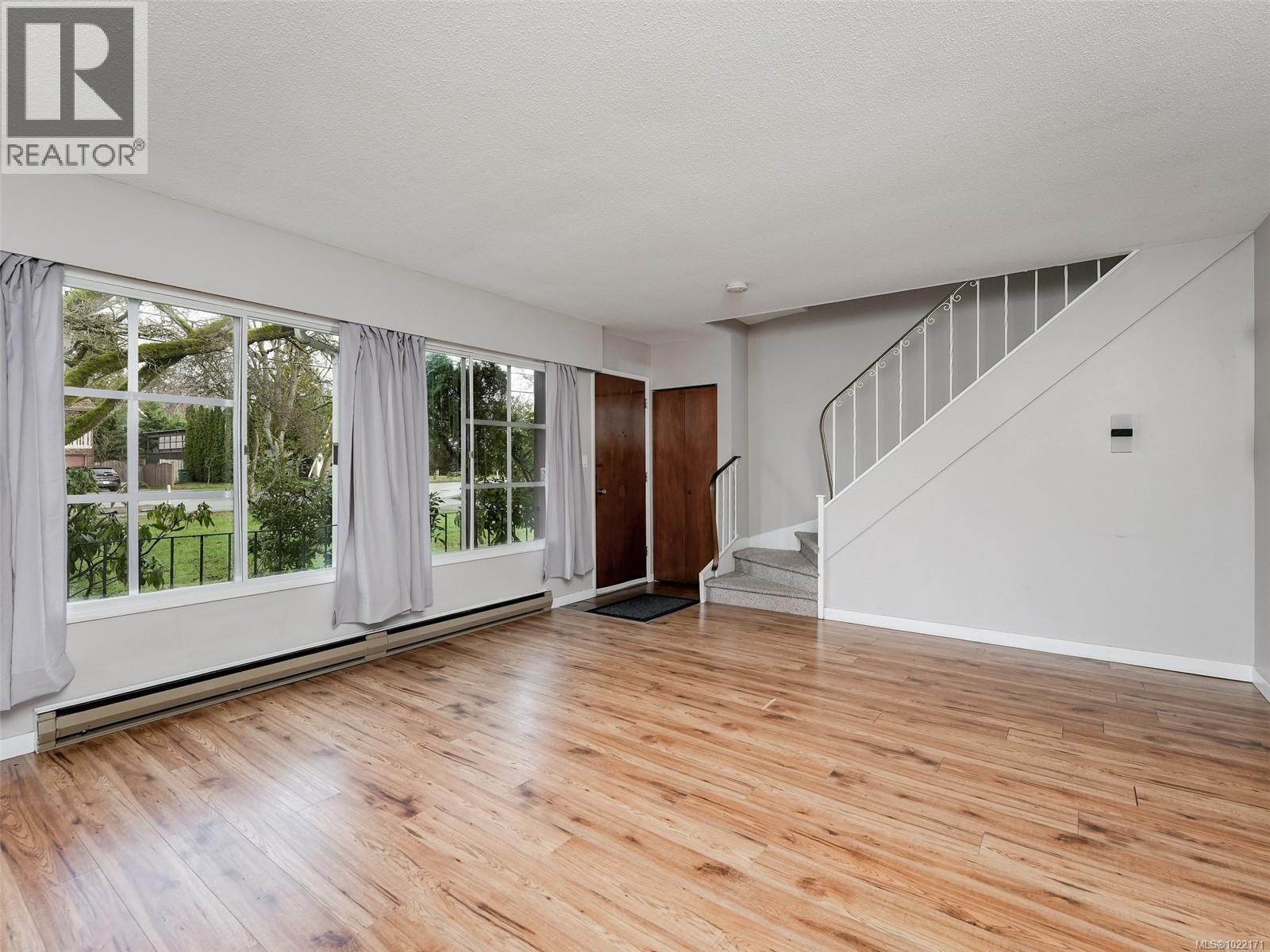 A & B 1725 Feltham Rd, Saanich