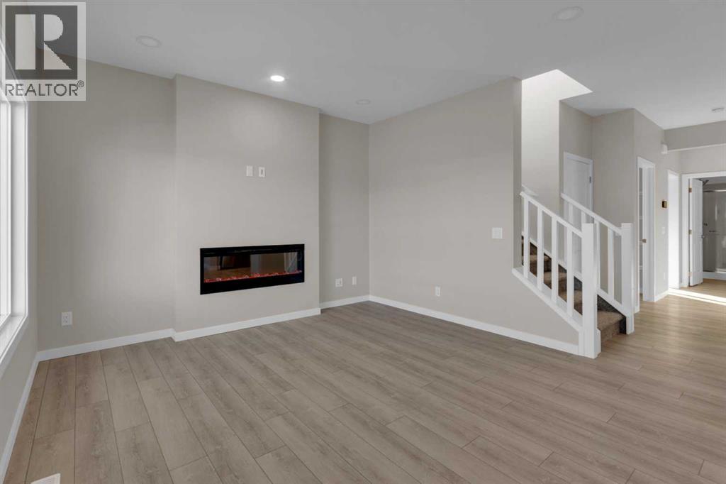 Single Family House for Sale in  Lewisburg Close NE Lewisburg Calgary 