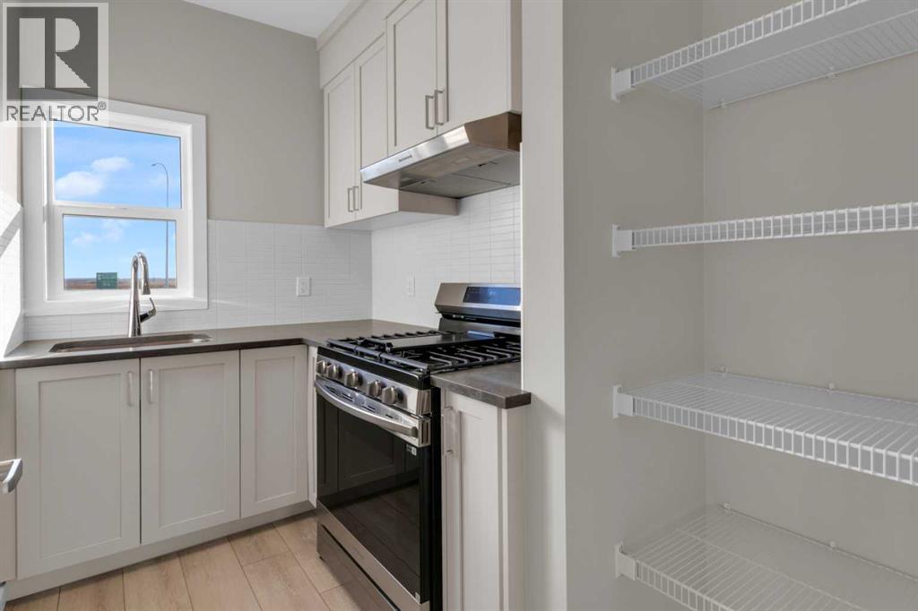 Single Family House for Sale in  Lewisburg Close NE Lewisburg Calgary 