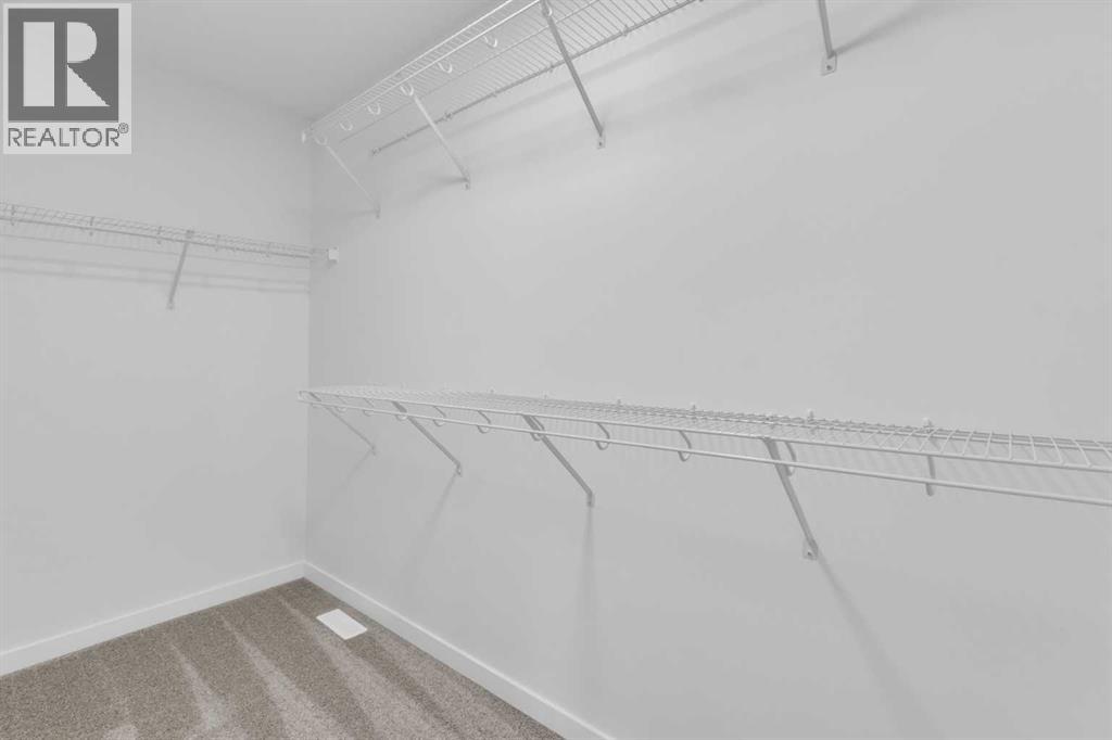 Single Family House for Sale in  Starling Place NW Moraine Calgary 