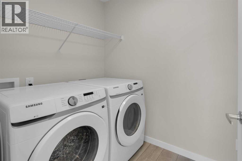 Single Family House for Sale in  Lewisburg Close NE Lewisburg Calgary 