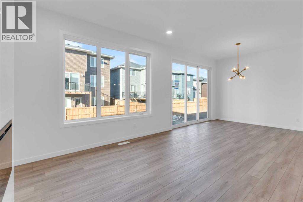 Single Family House for Sale in  Starling Place NW Moraine Calgary 