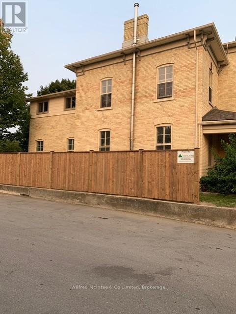 433 BROADWAY STREET - Photo 3 of 34, Kincardine, Ontario