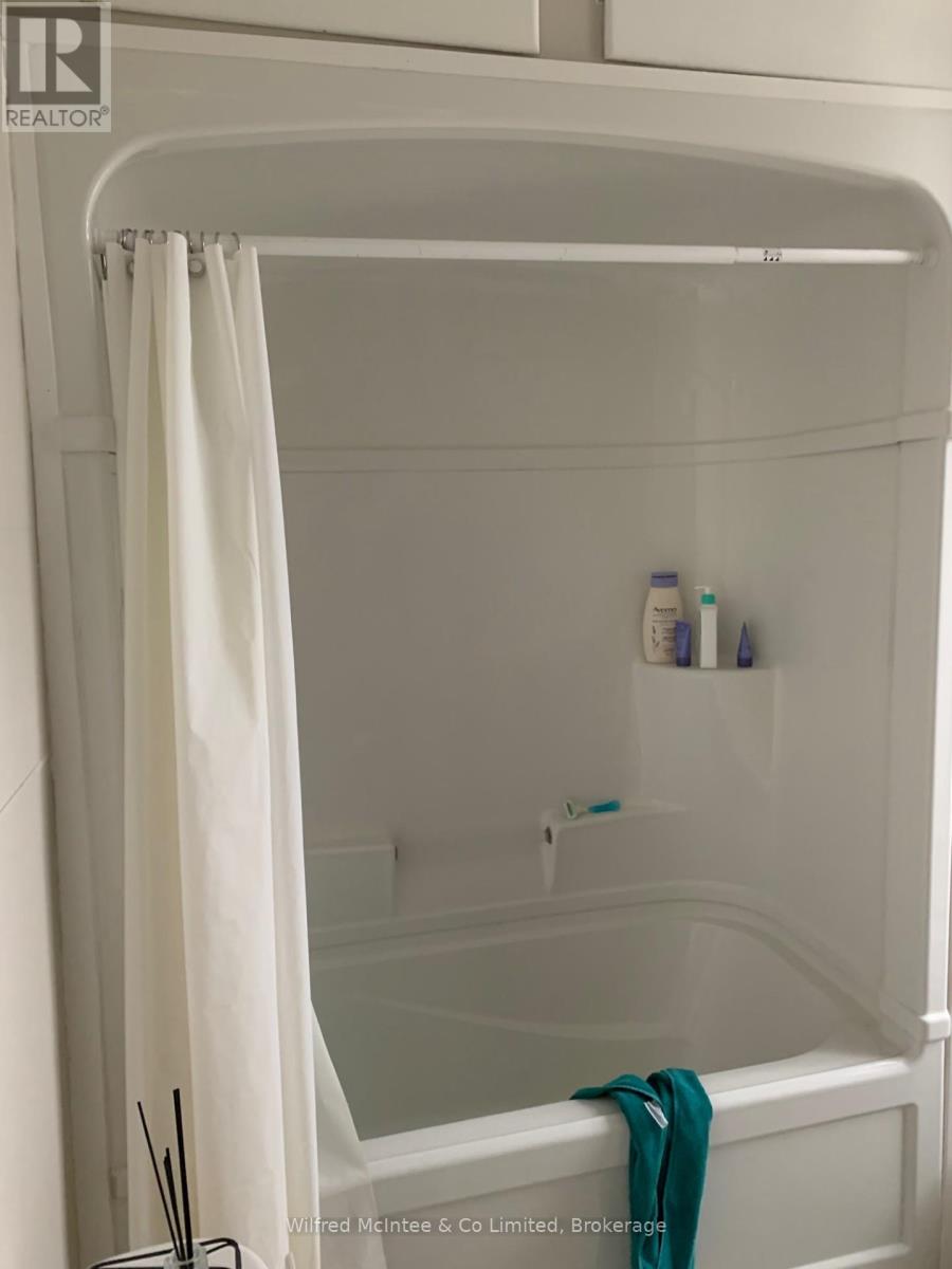 433 BROADWAY STREET - Photo 4 of 34, Kincardine, Ontario