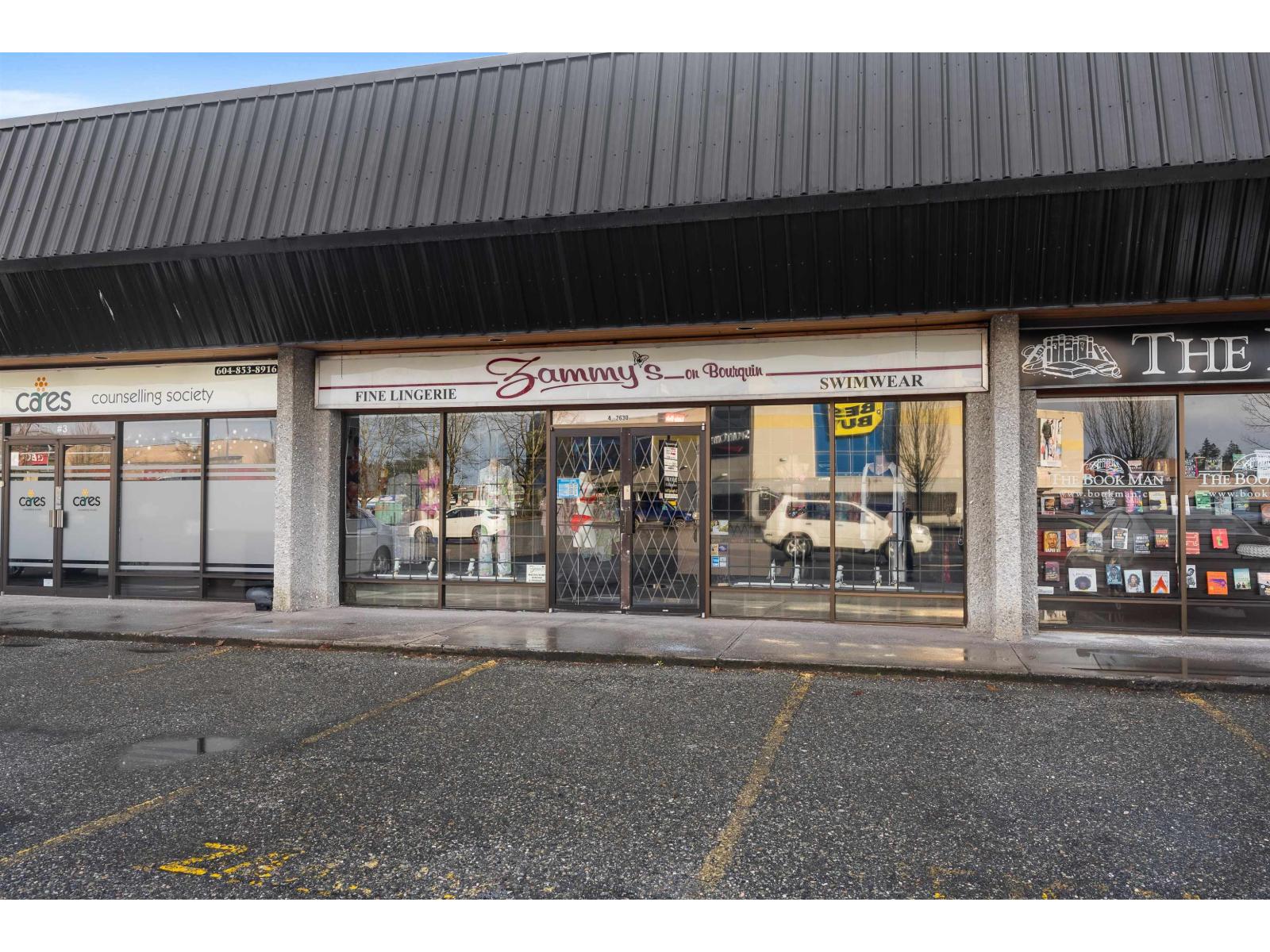 4 2630 BOURQUIN CRESCENT, Abbotsford