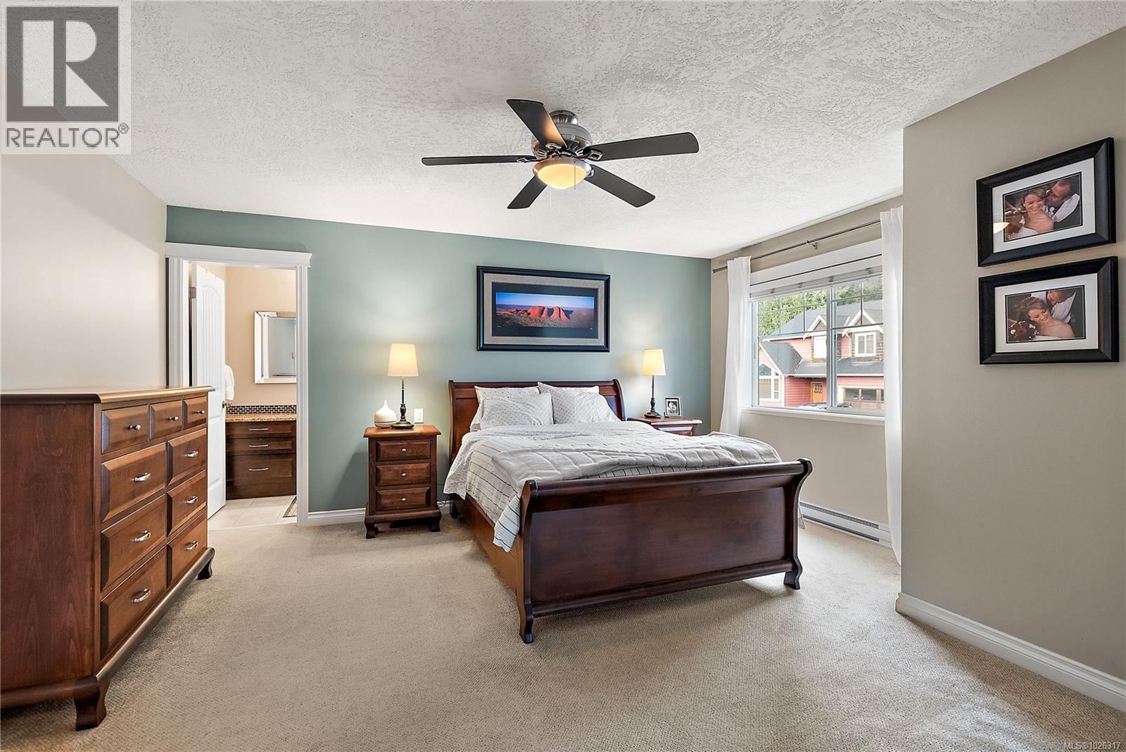 761 Hanbury Pl, Highlands