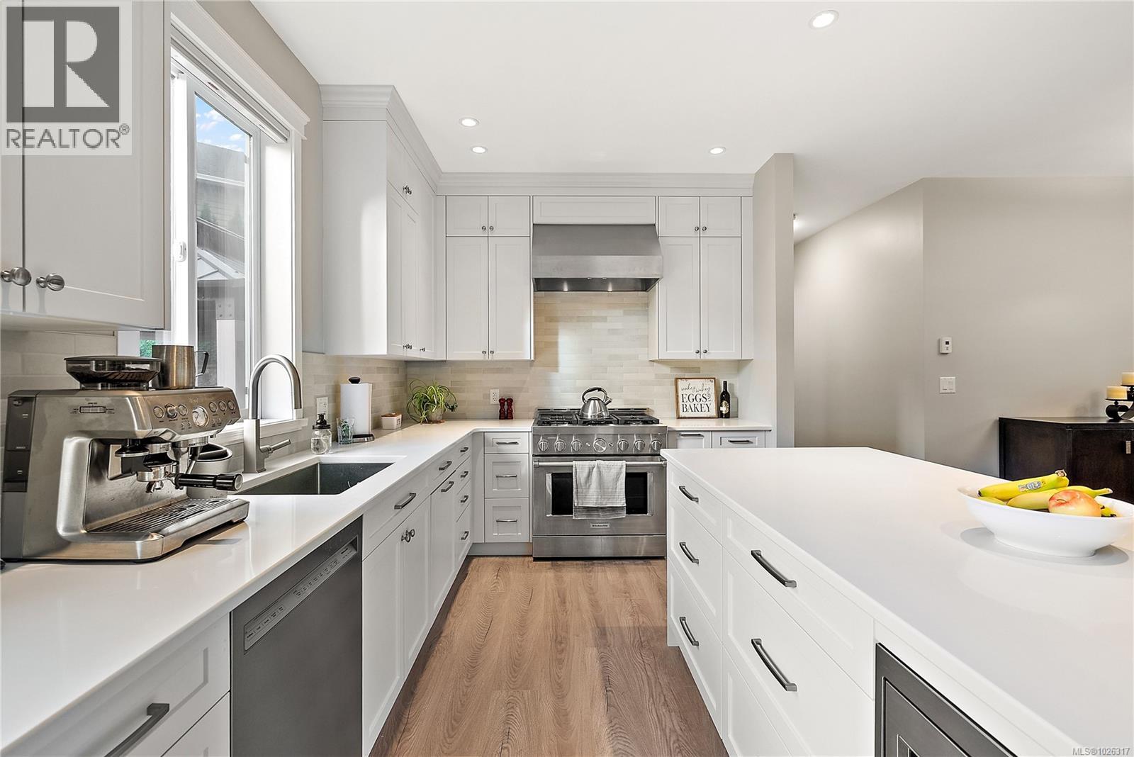 761 Hanbury Pl, Highlands