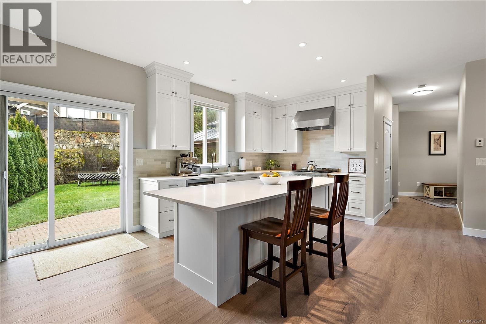 761 Hanbury Pl, Highlands