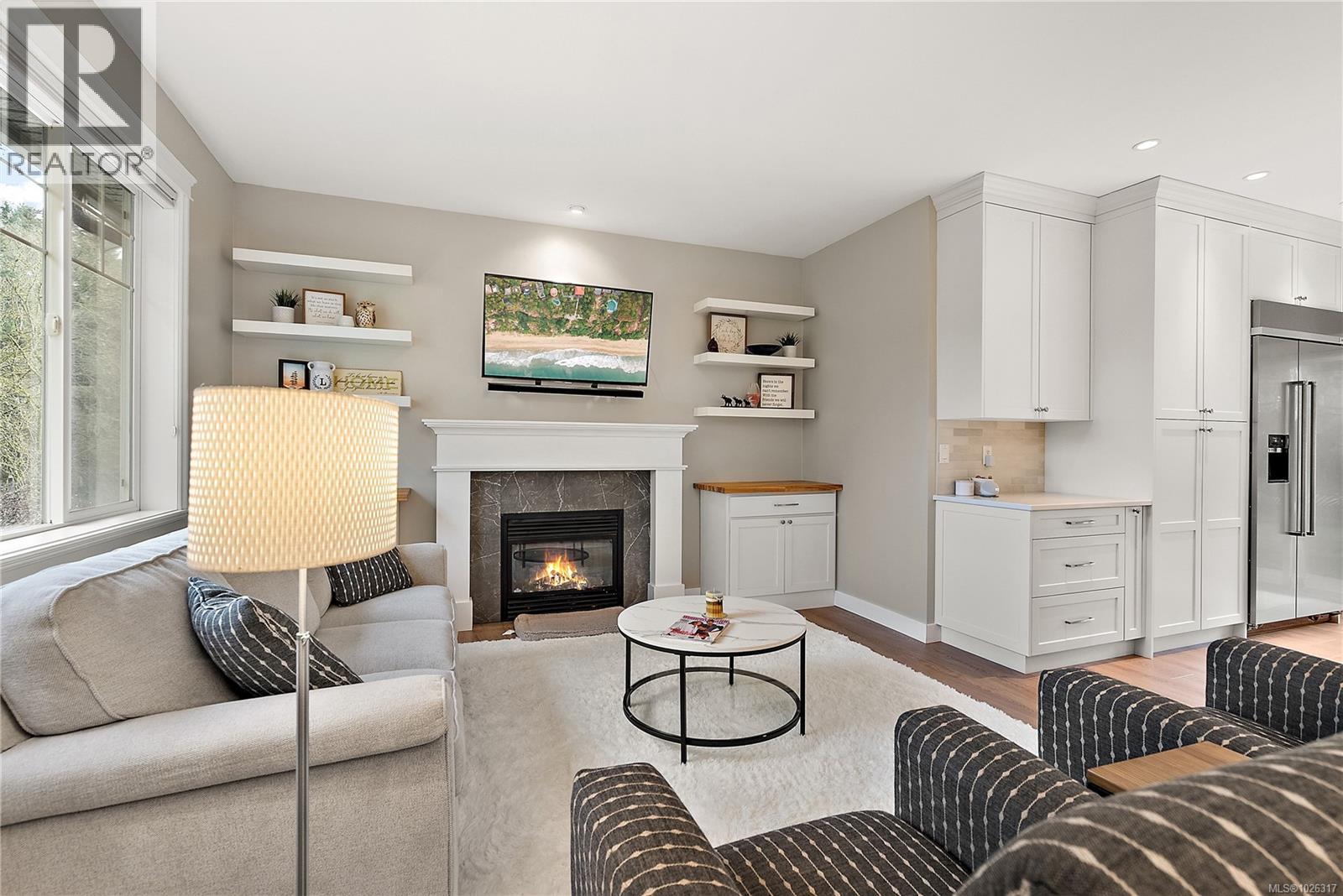 761 Hanbury Pl, Highlands