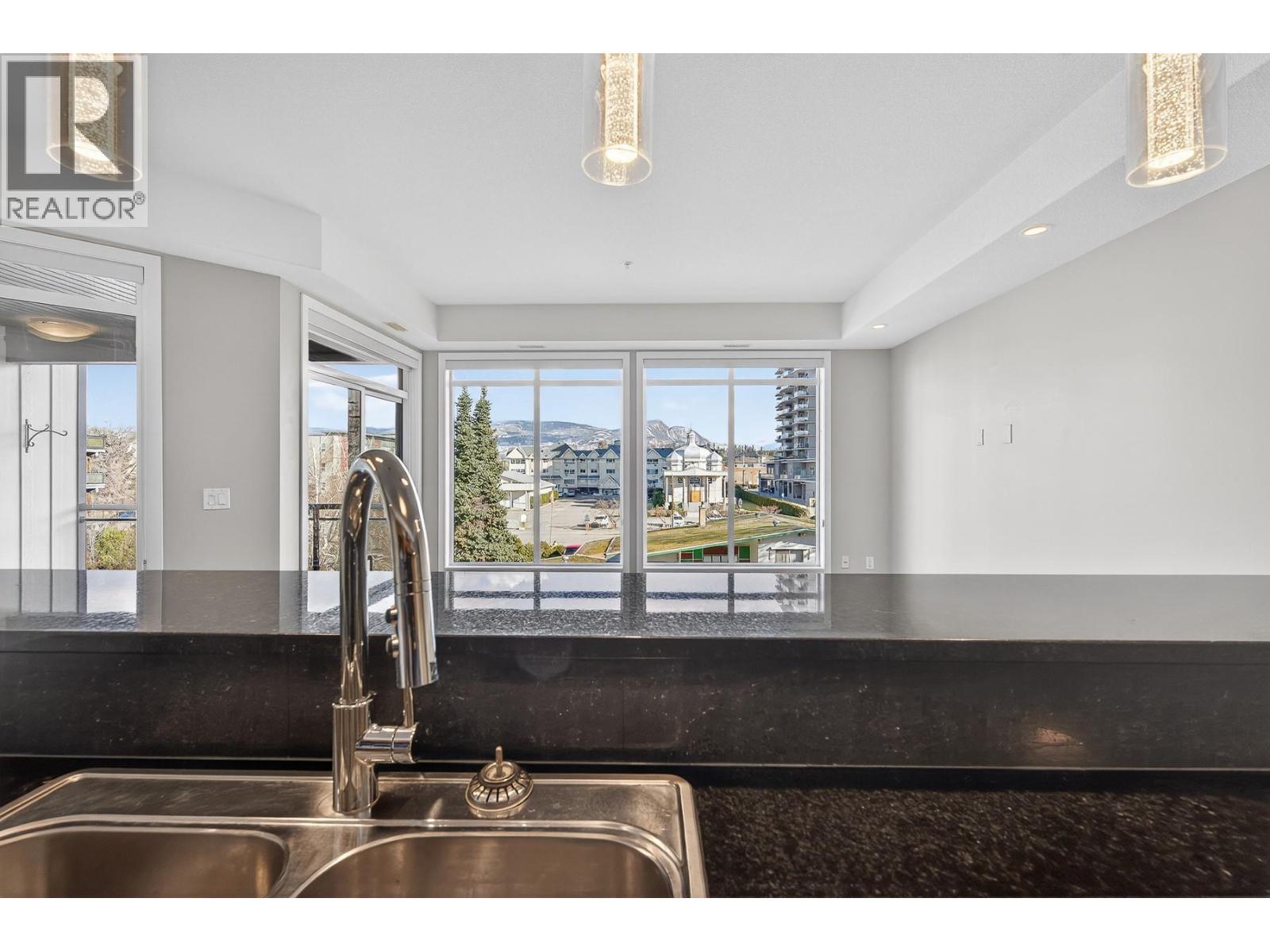 306 1933 Ambrosi Road, Kelowna