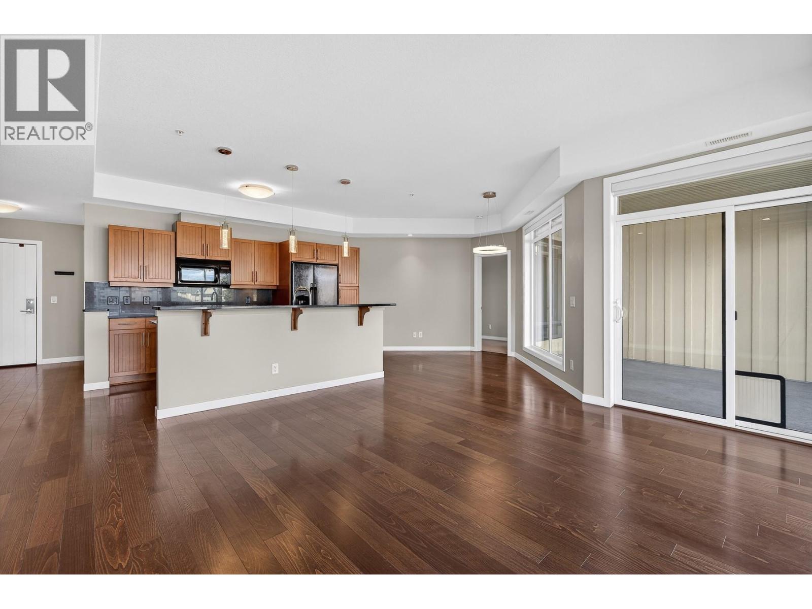 306 1933 Ambrosi Road, Kelowna