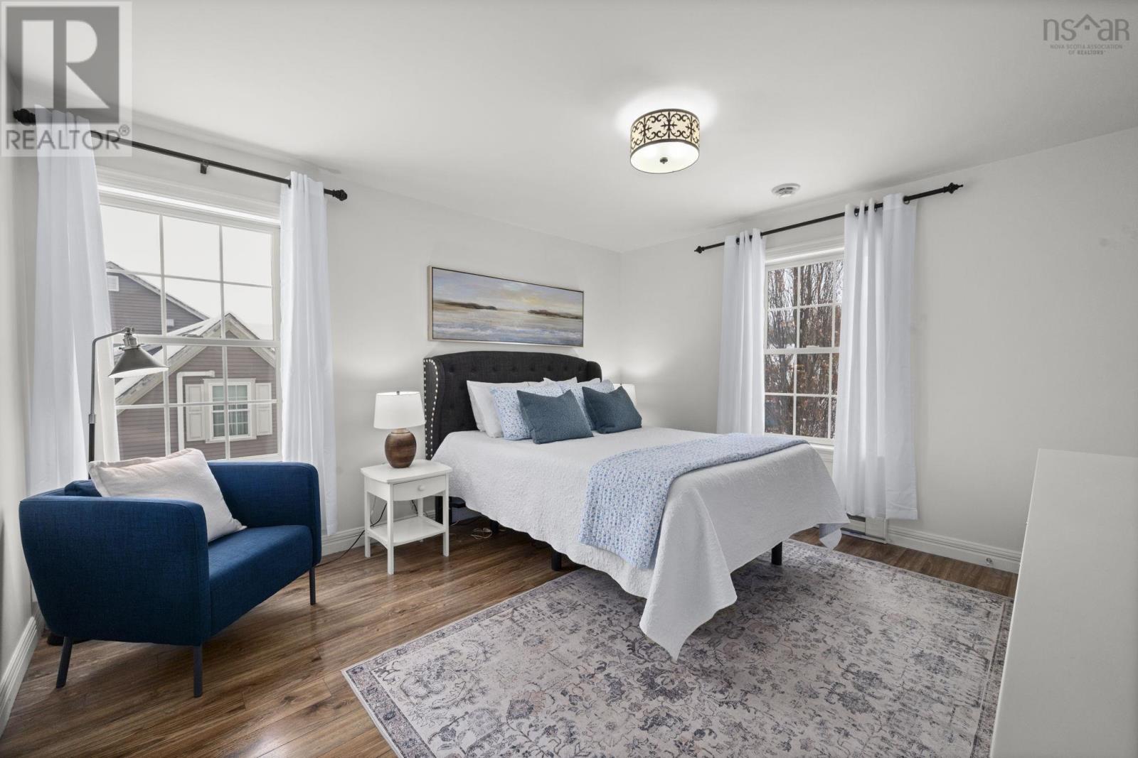 Property 25 of 49 of 39 Stirling Avenue