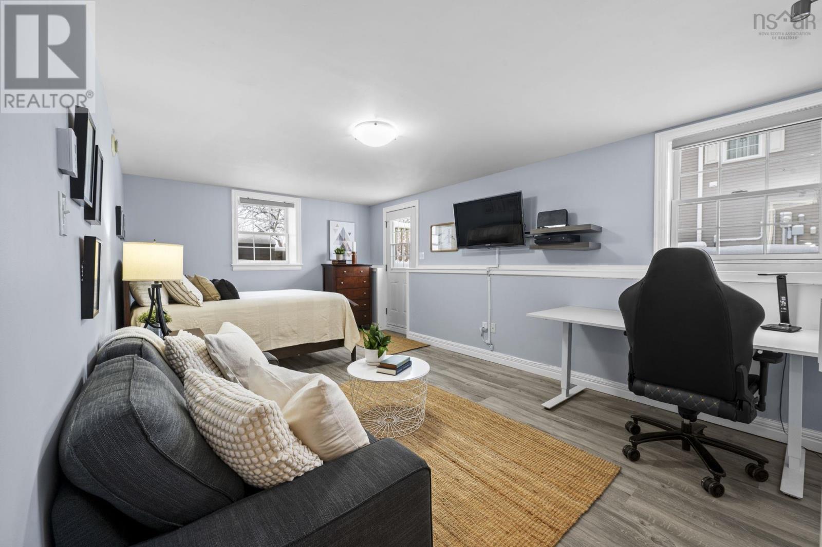 Property 36 of 49 of 39 Stirling Avenue