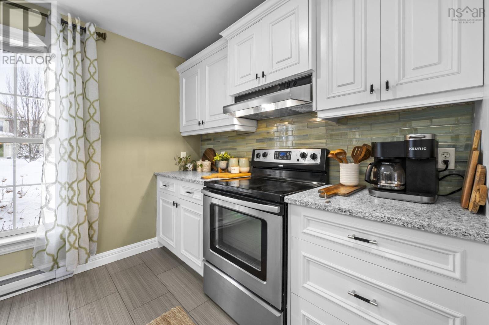 Property 7 of 49 of 39 Stirling Avenue