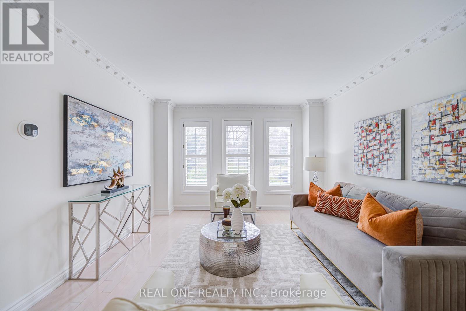 27 BINSCARTH CRESCENT - 8