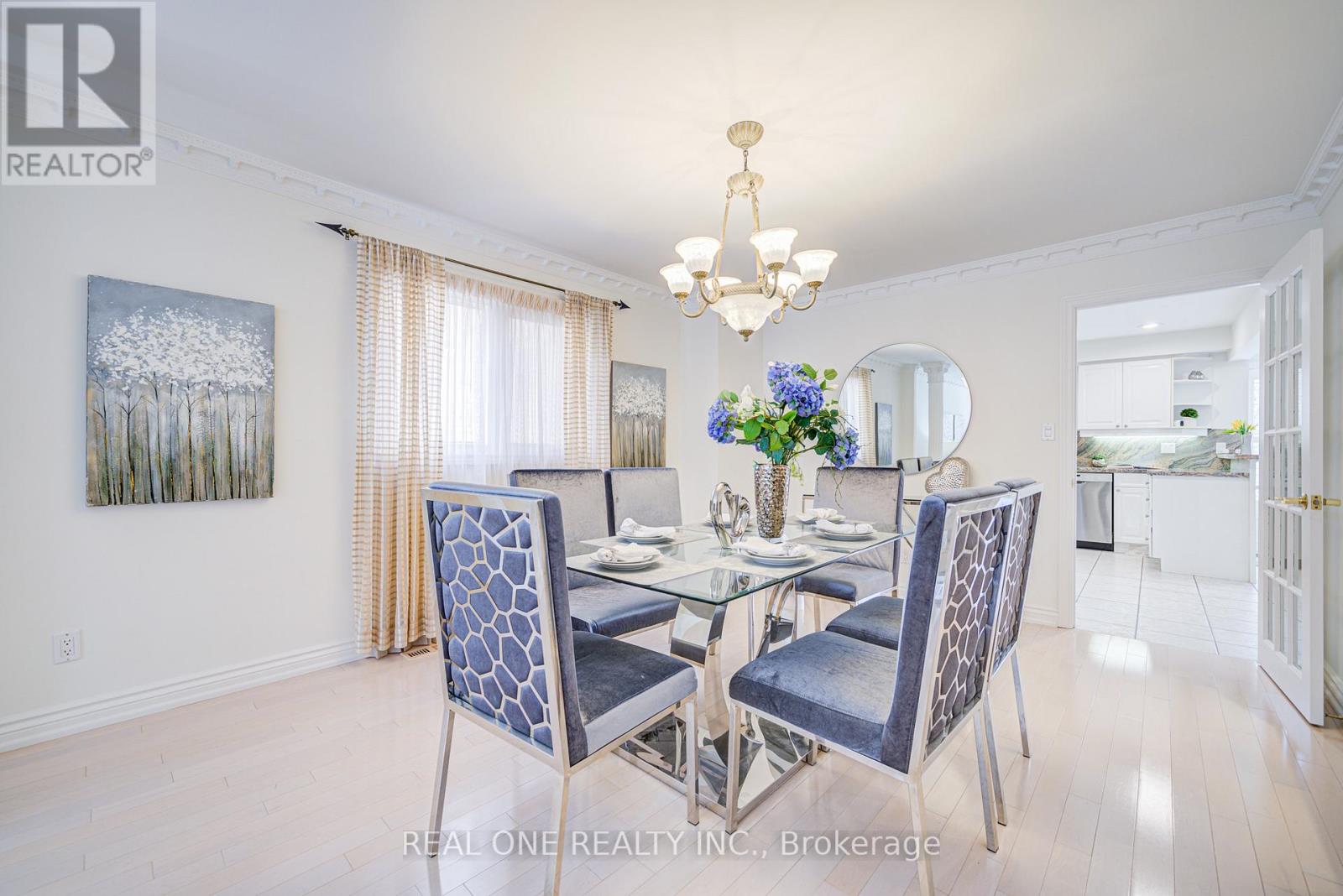 27 BINSCARTH CRESCENT - 9