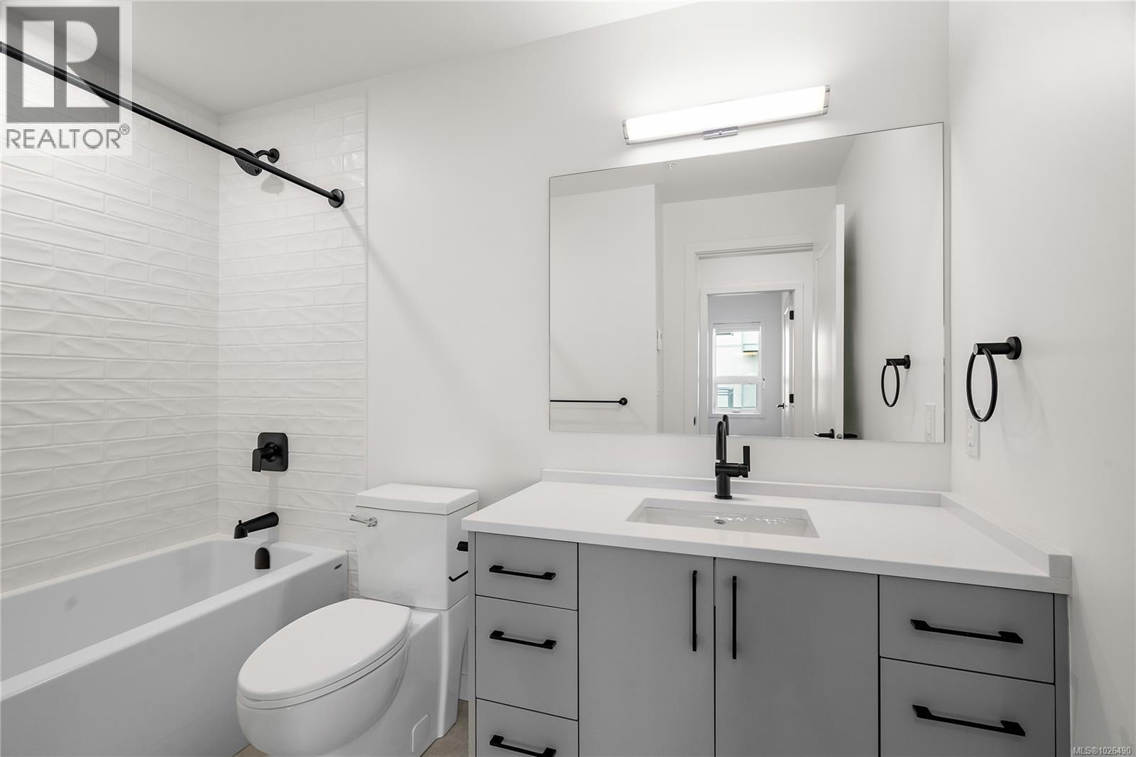 202 1102 Esquimalt Rd, Esquimalt