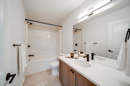 11121 62 Street, Edmonton, AB T5W4B8 Photo 48