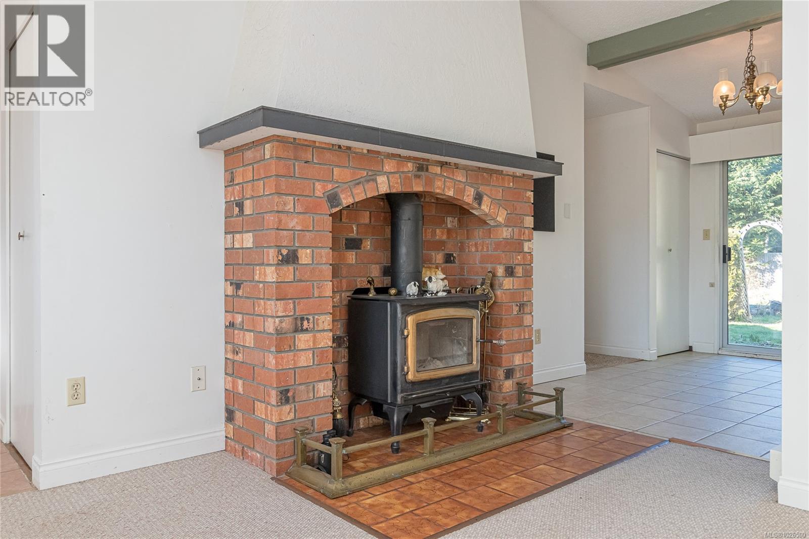 235 Fourth Ave, Qualicum Beach