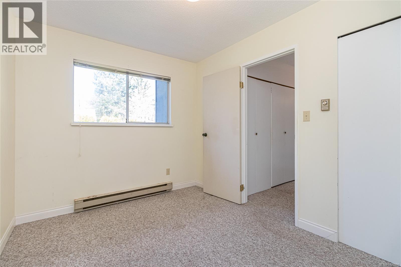 235 Fourth Ave, Qualicum Beach