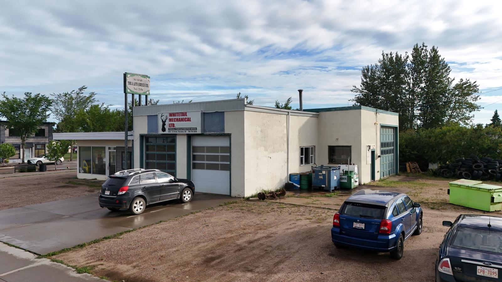 5003 50 Street - Photo 4 of 24, Mundare, Alberta