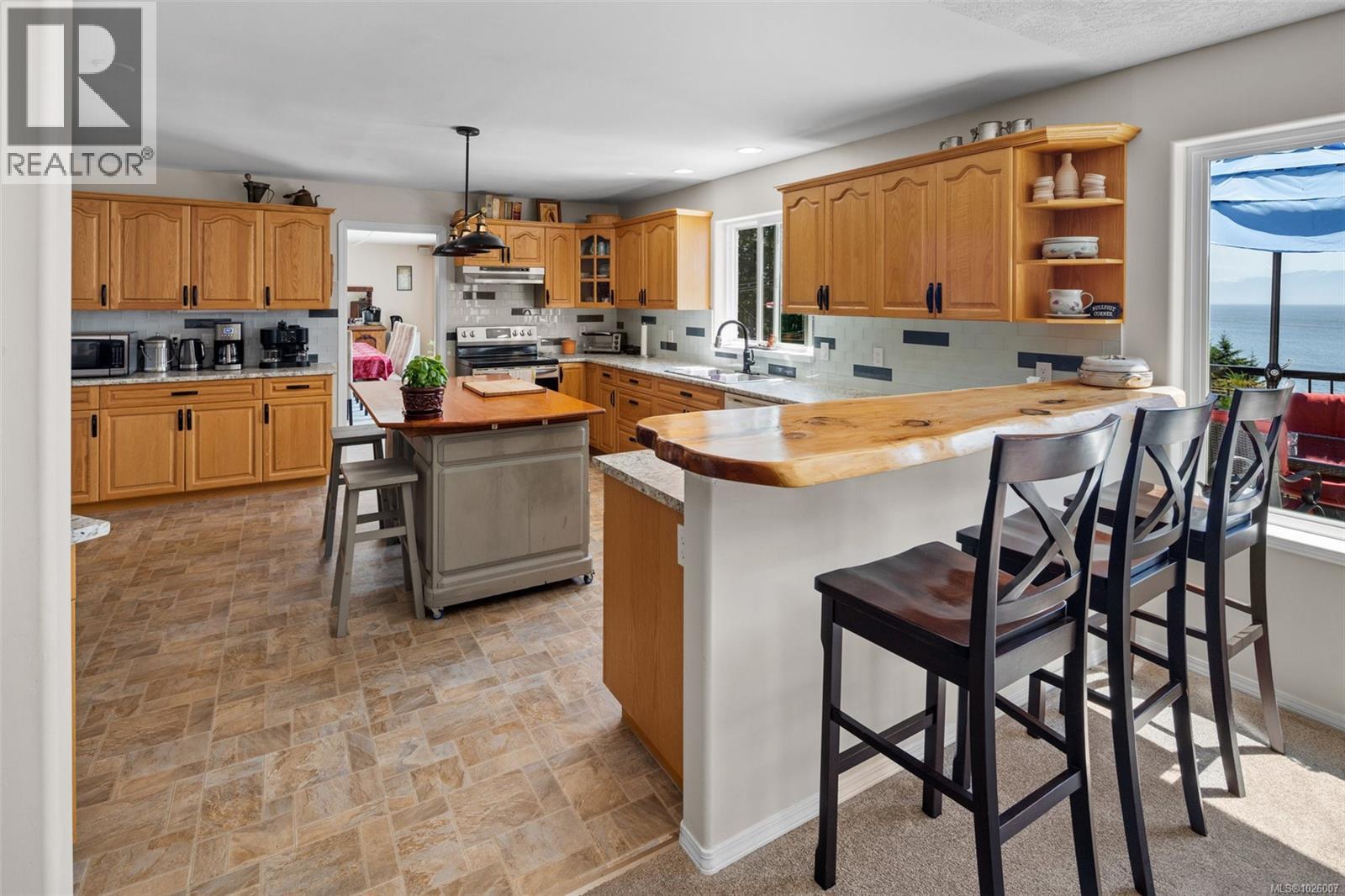 7760 West Coast Rd, Sooke