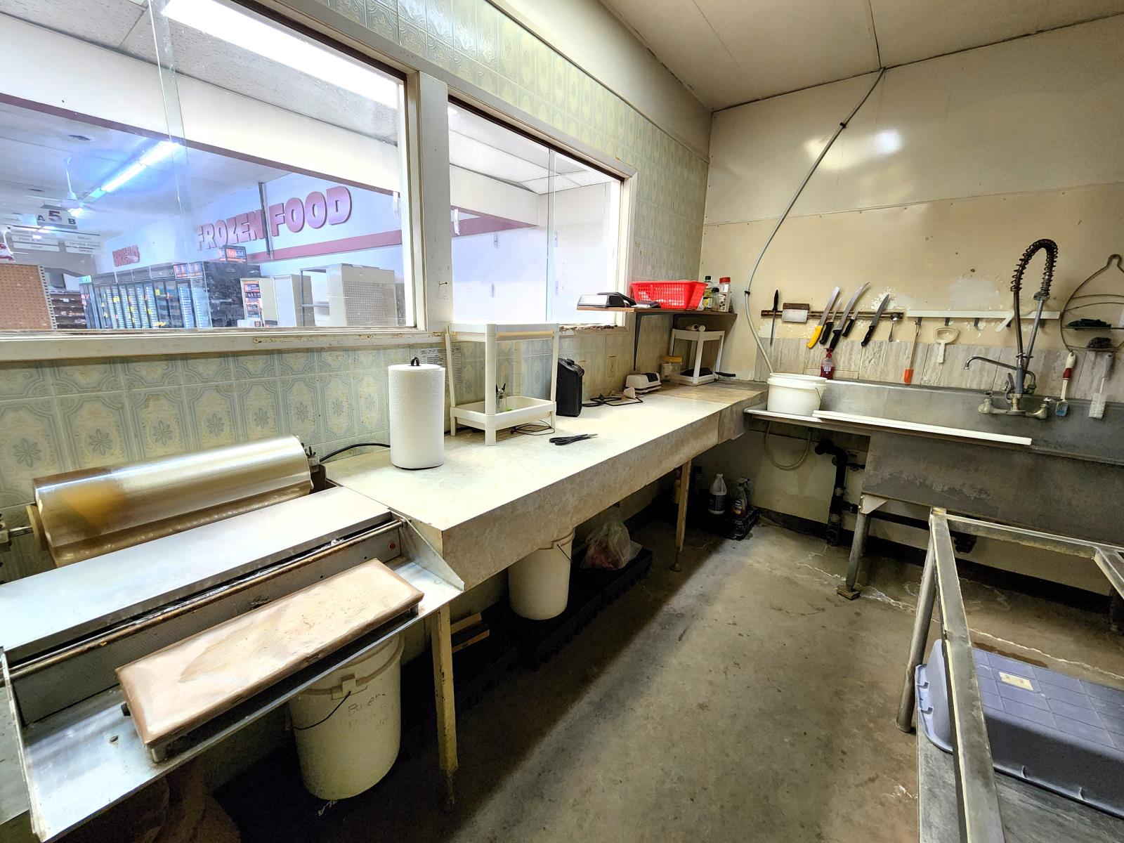 
          5015 Pyrogy Drive
            <br/>
            <span>Glendon</span>
            , 
            <span>AB</span>
             <span>T0A1P0</span>
         - Photo 9