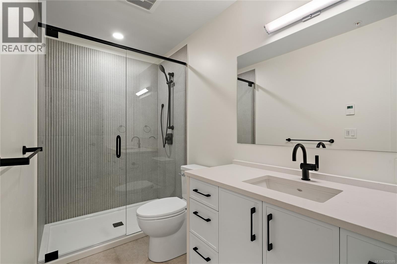 304 610 Lampson St, Esquimalt