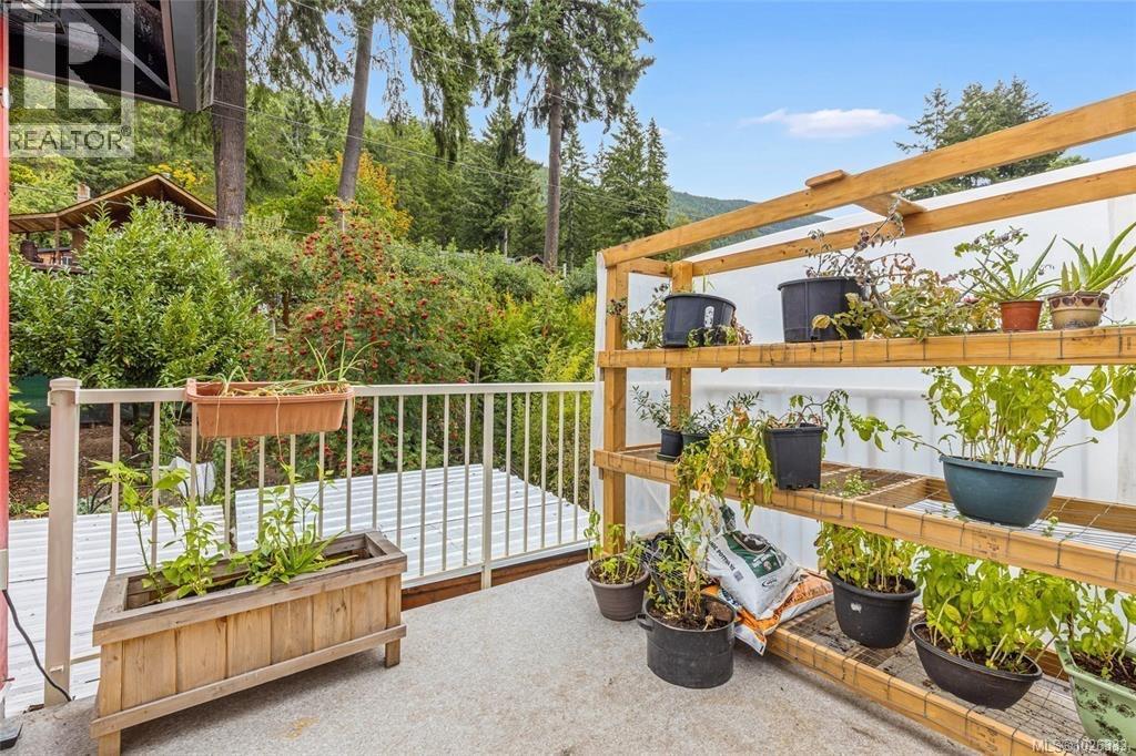 10664 Cedar Dr, Youbou