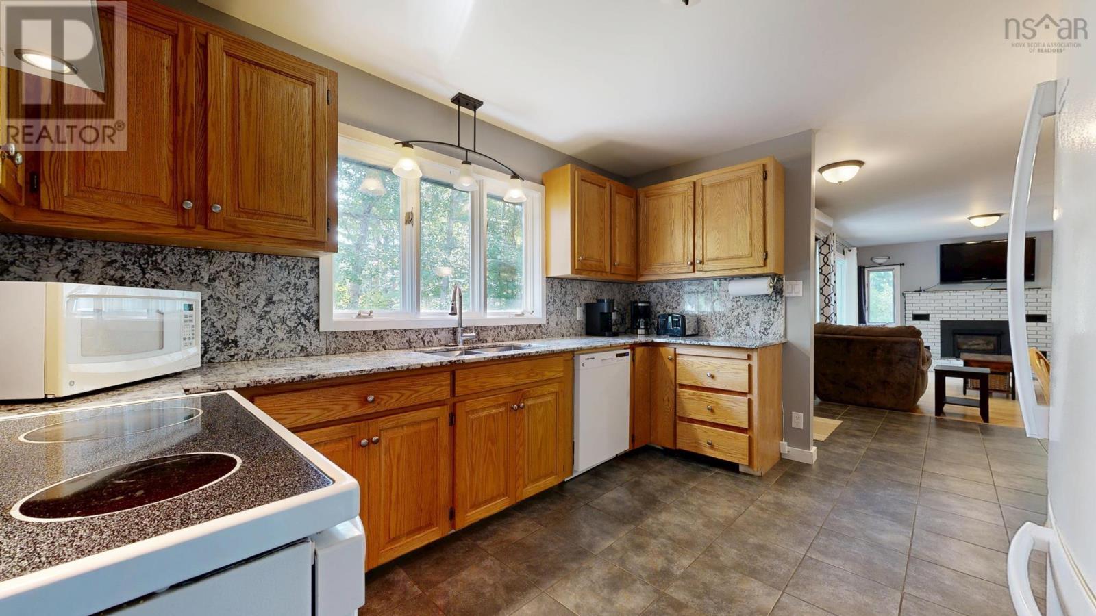 47 Riverview Drive - 37