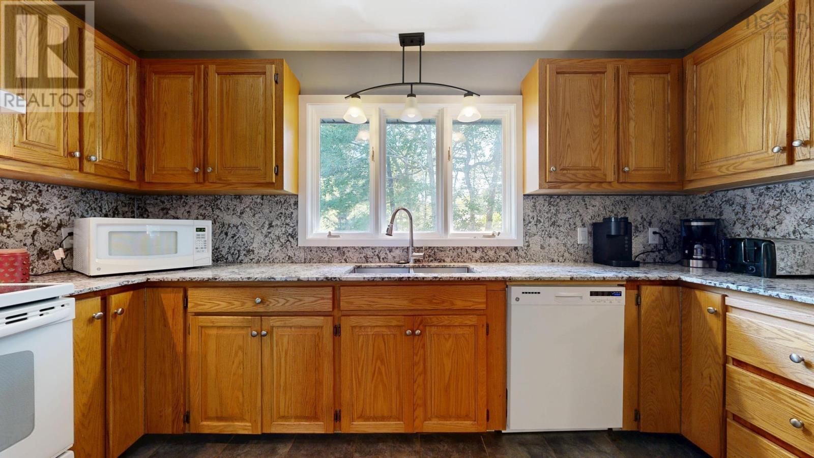 47 Riverview Drive - 36